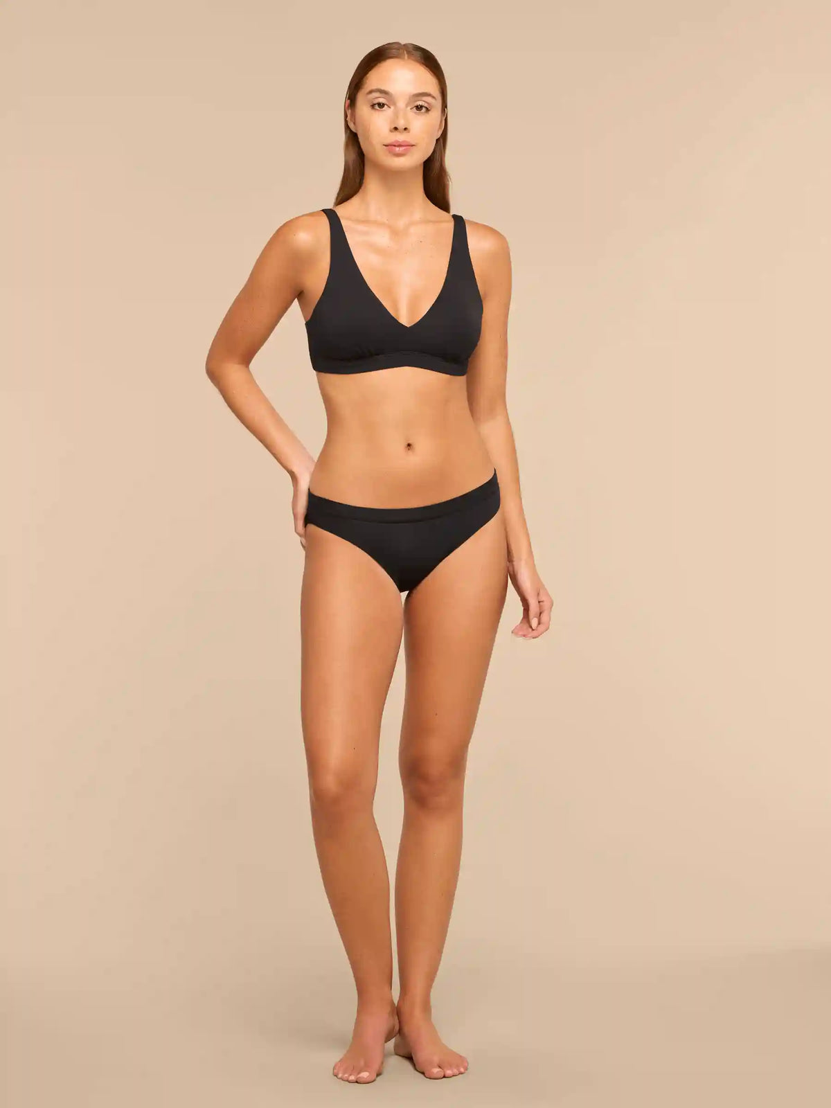 UltraModal™ FeelFree Plunge Bralette with Cups | Black