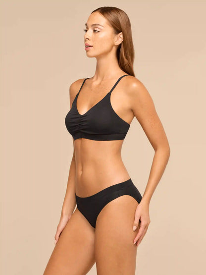 UltraModal™ FeelFree Ruched Bralette with Cups | Sand Dune