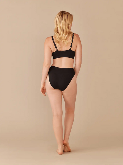 UltraModal™ FeelFree Square Neck Bralette | Black