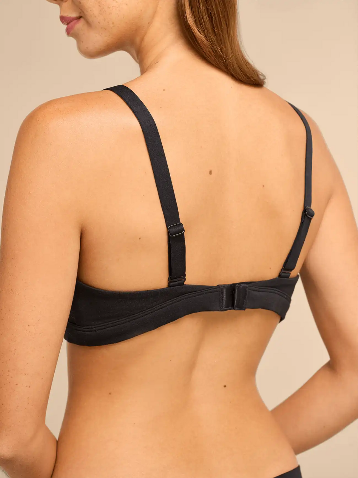 UltraModal™ FeelFree Plunge Bralette with Cups | Black